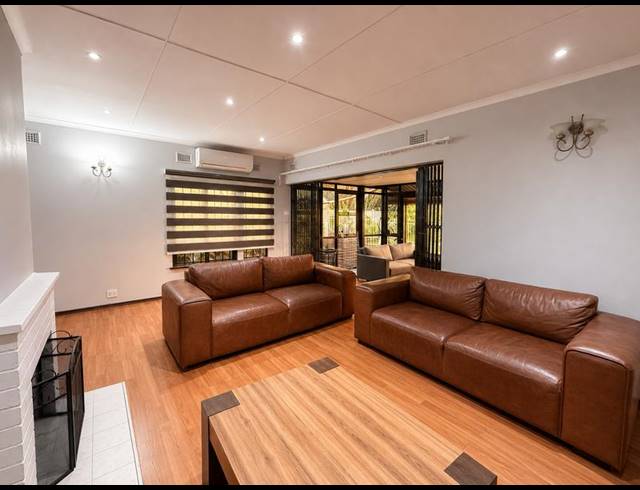 6 BEDROOM HOUSE FOR SALE IN EPWORTH